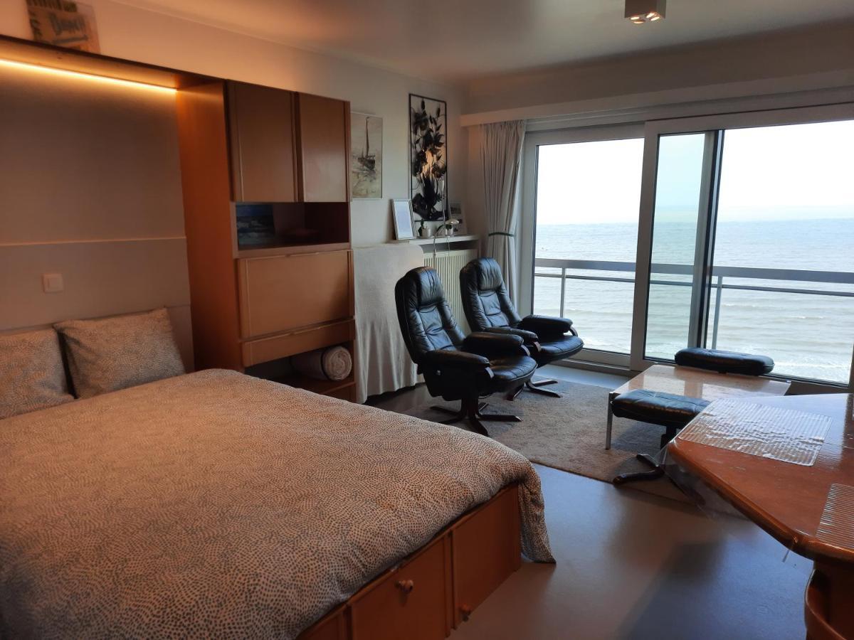 Studio On The Beach With Sea View Middelkerke Ngoại thất bức ảnh