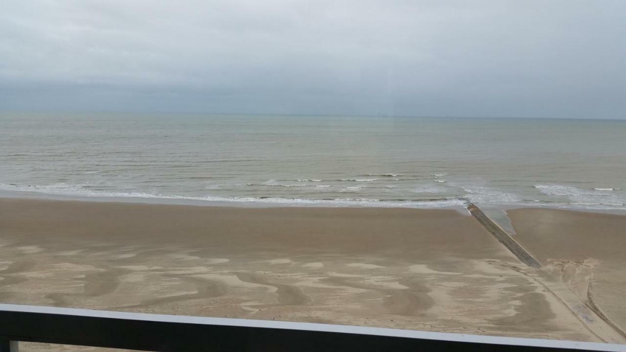 Studio On The Beach With Sea View Middelkerke Ngoại thất bức ảnh